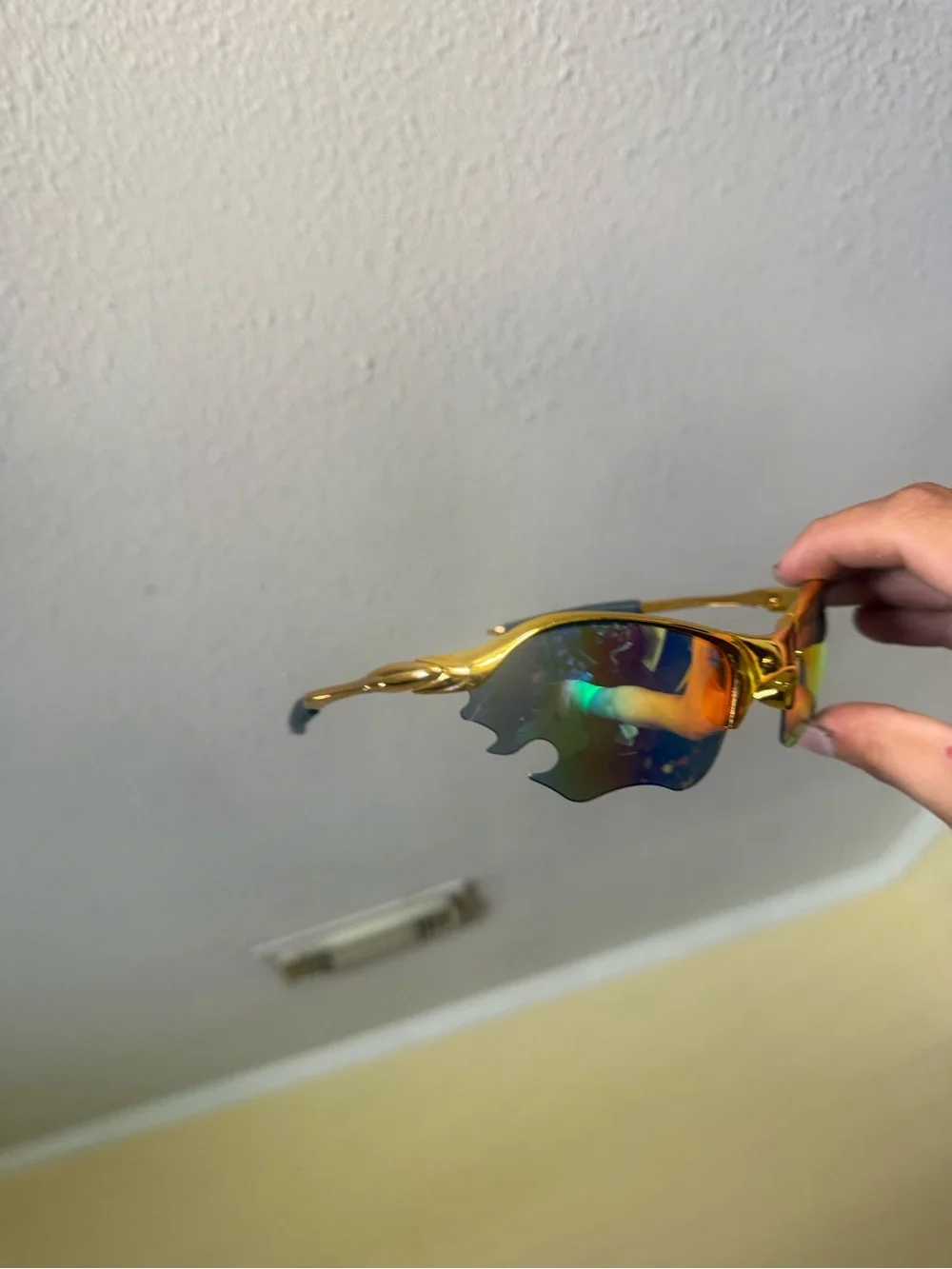 Gold Frameless Mirrored Sports Sunglasses - Iridescent Lens Oakley